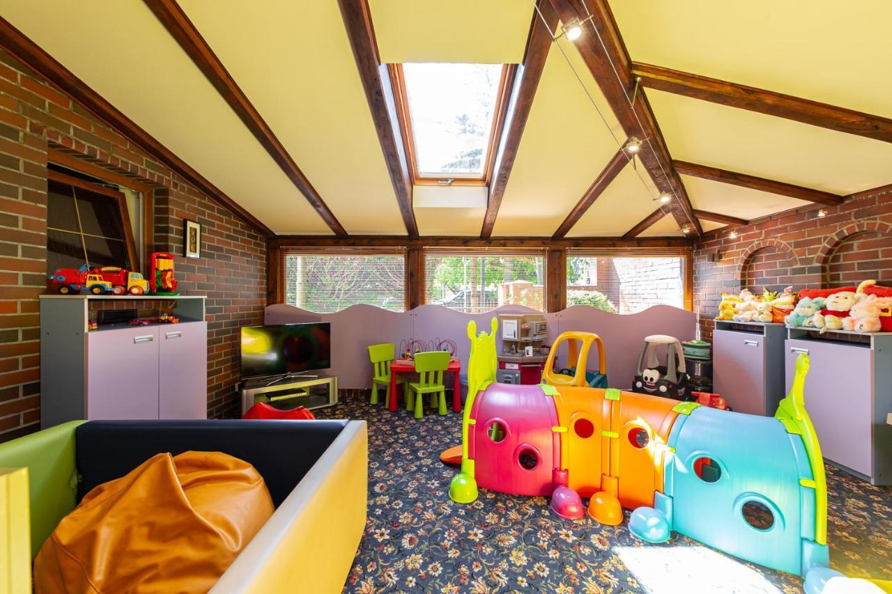 Bed & Breakfast Dworek Morski & Wellness